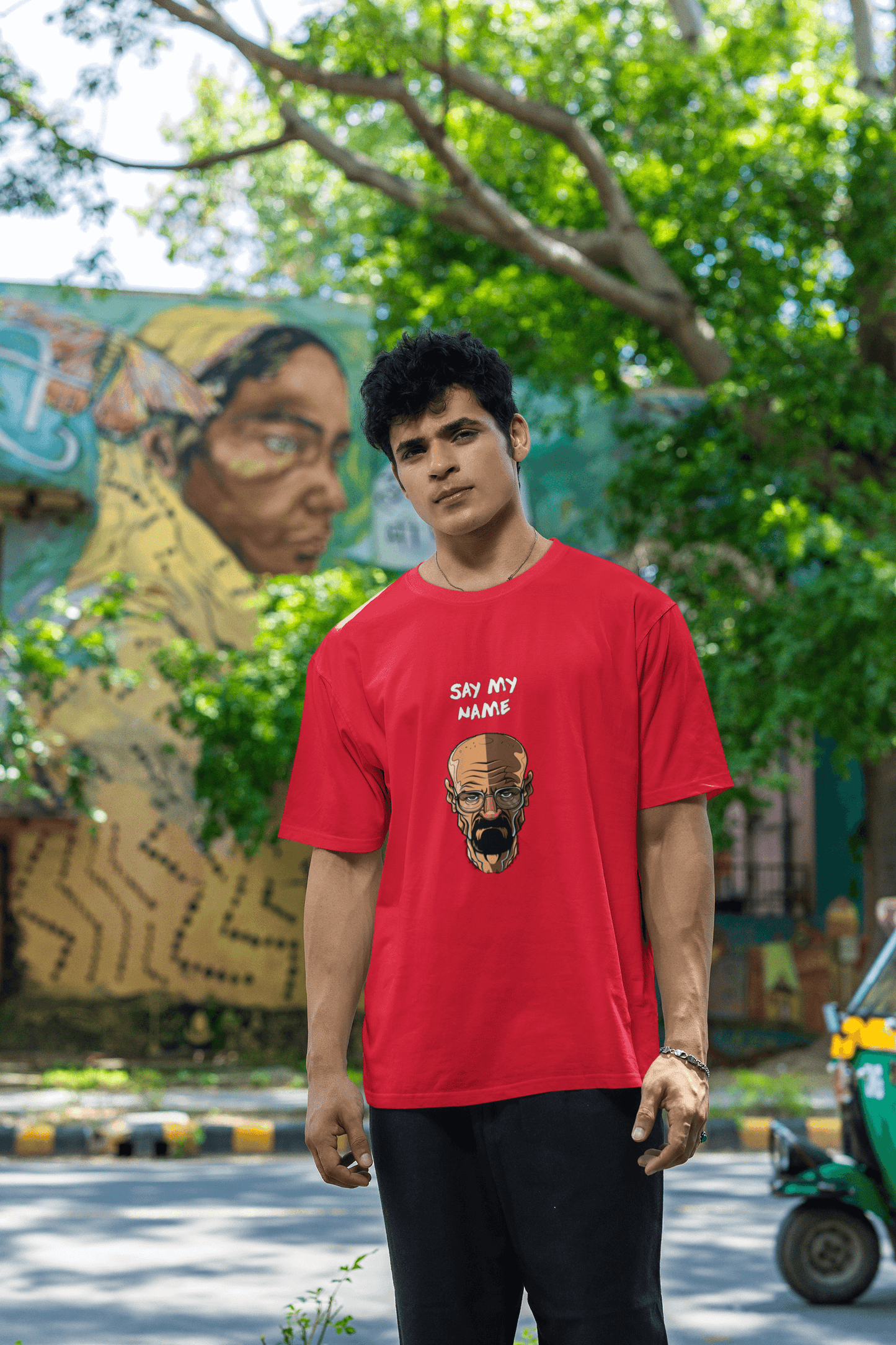 Emonke Oversized Red Graphic T-Shirt for Men – Breaking Bad - Emonke Store